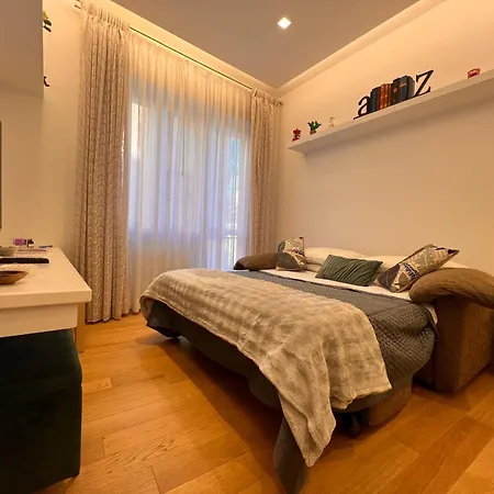 San Giovanni Tourist * Řím