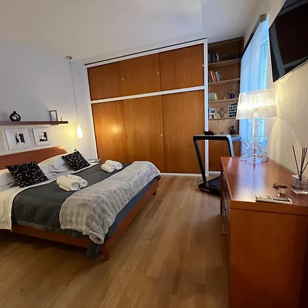 San Giovanni Tourist רומא